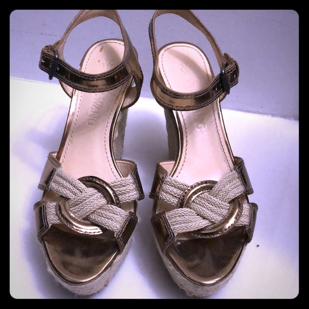 Pre-loved Vera Wang Gold & Rope Espadrille Sandals